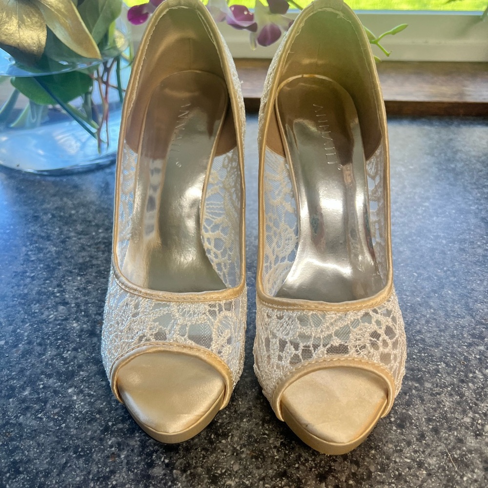 Cream Lace Peep-Toe Stiletto Heels